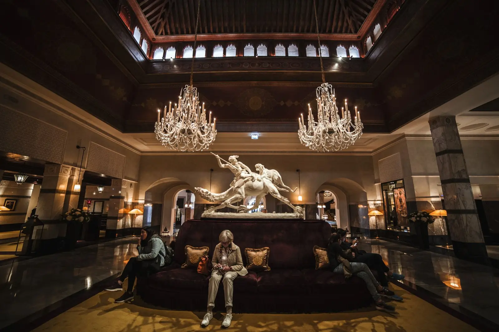 Torvessian Resort Lodge interior